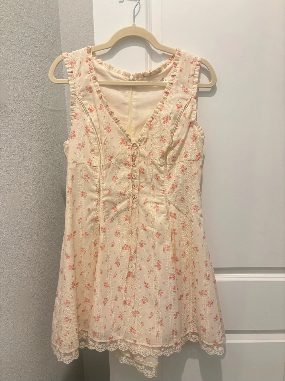 Alter’d State 100% Cotton Cream Floral Lace-Trim mini dress - Picture 2 of 4